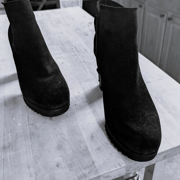 Women's booties - Picture 2 of 5